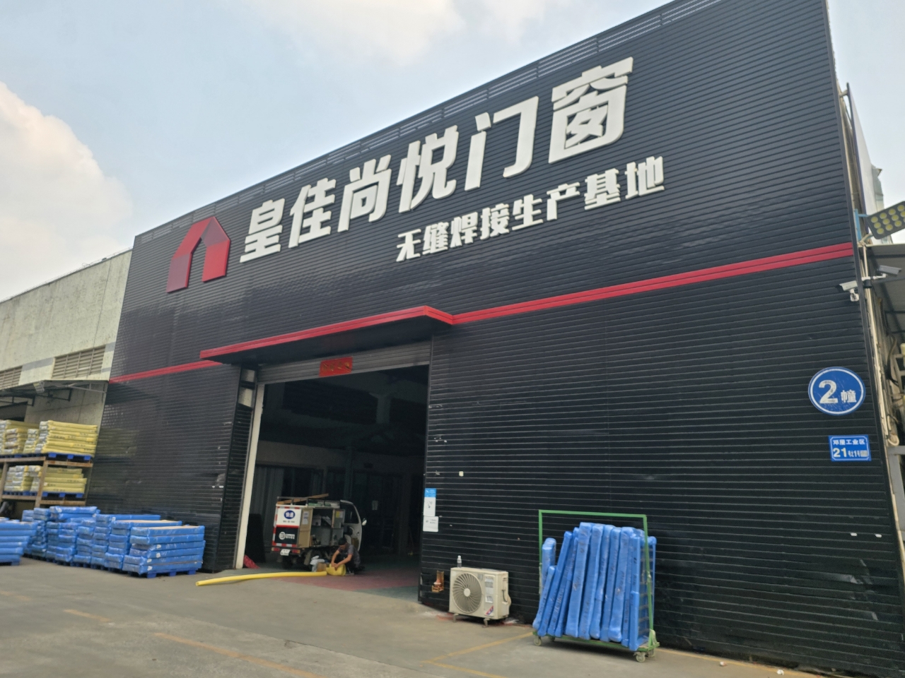 dffc7d4df1460a363f2ab2aeb87f5da5.jpg
