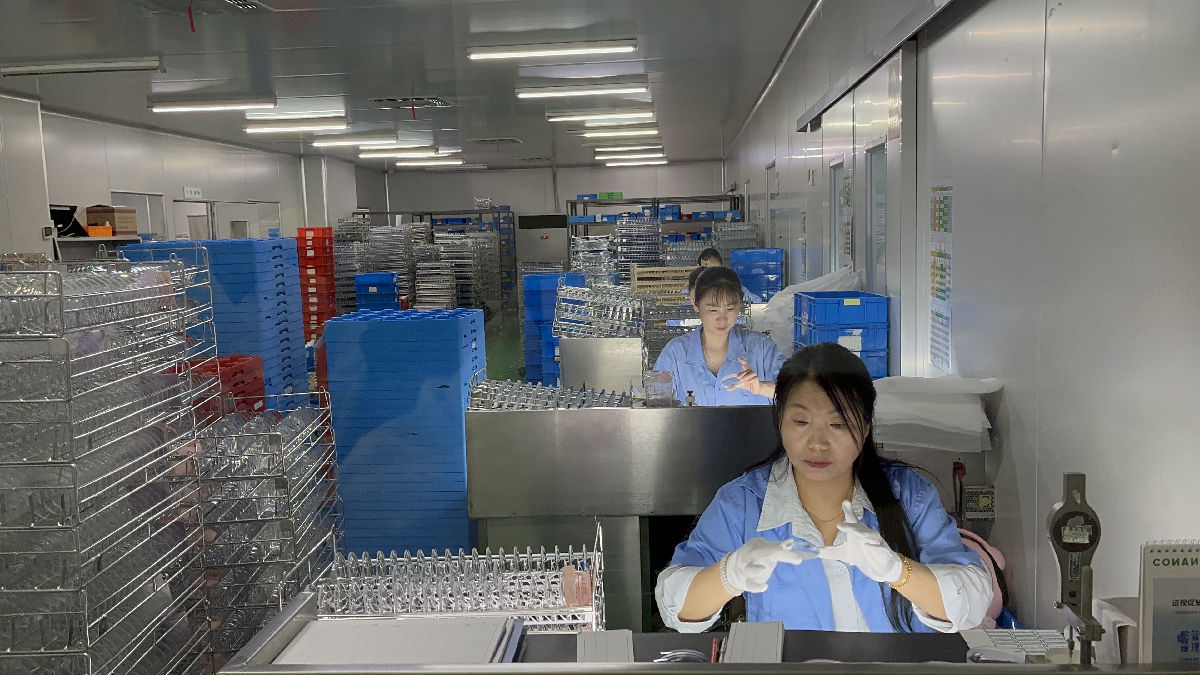 2026优选专业验光品牌，中老年智能花镜定制为何认准耄视清