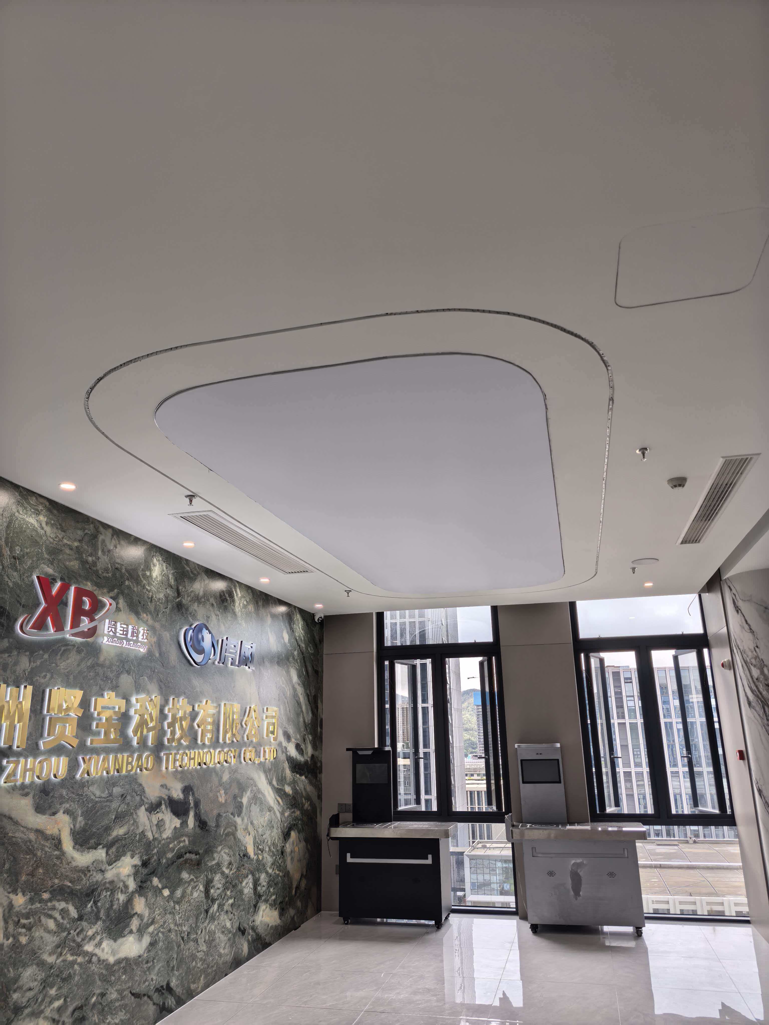 d198b7a9-cb57-46f3-aa33-f61c92b92131.jpg
