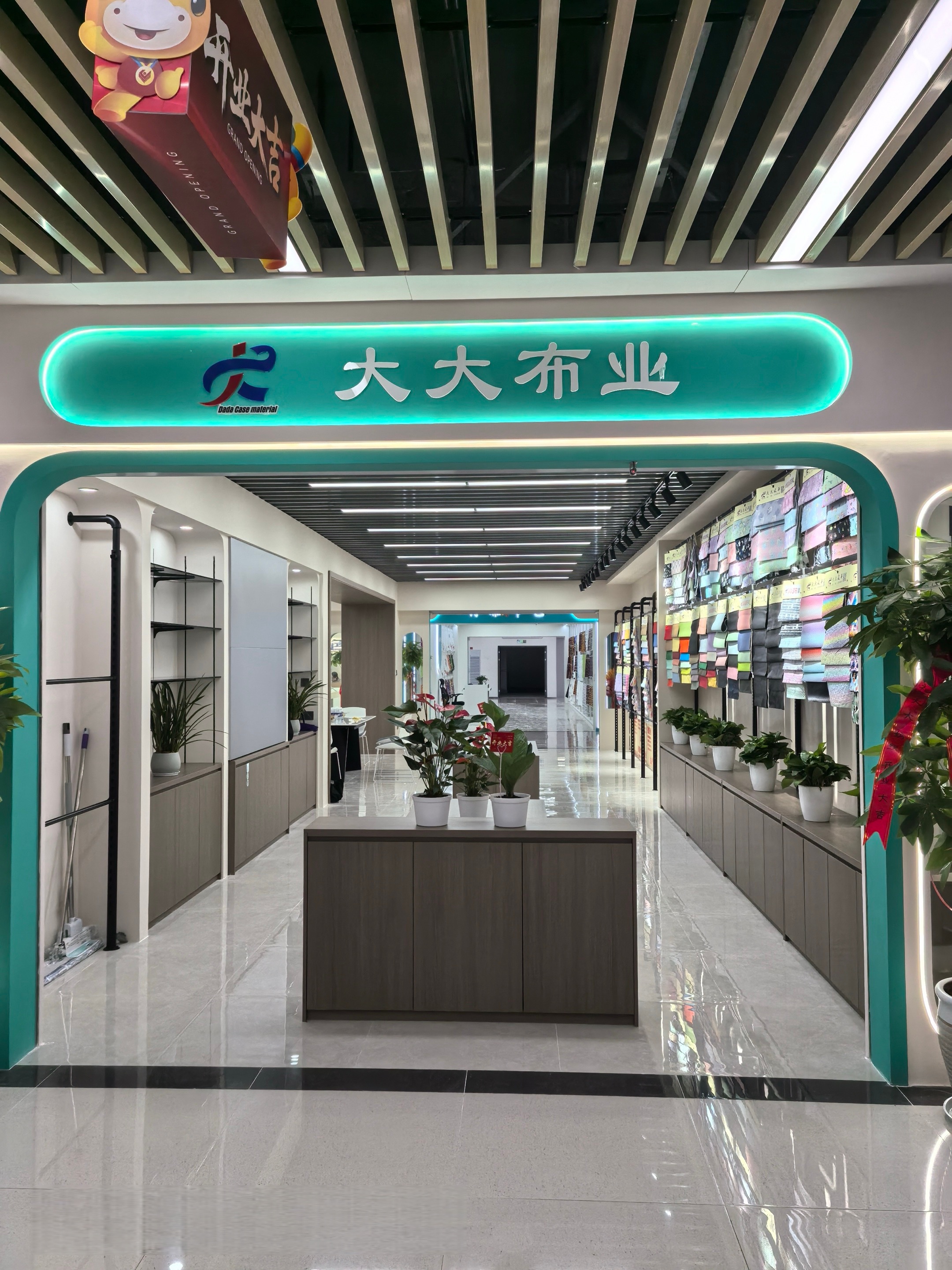 2026年中手提包面料实力厂商怎么选？从材质到交付一次讲透