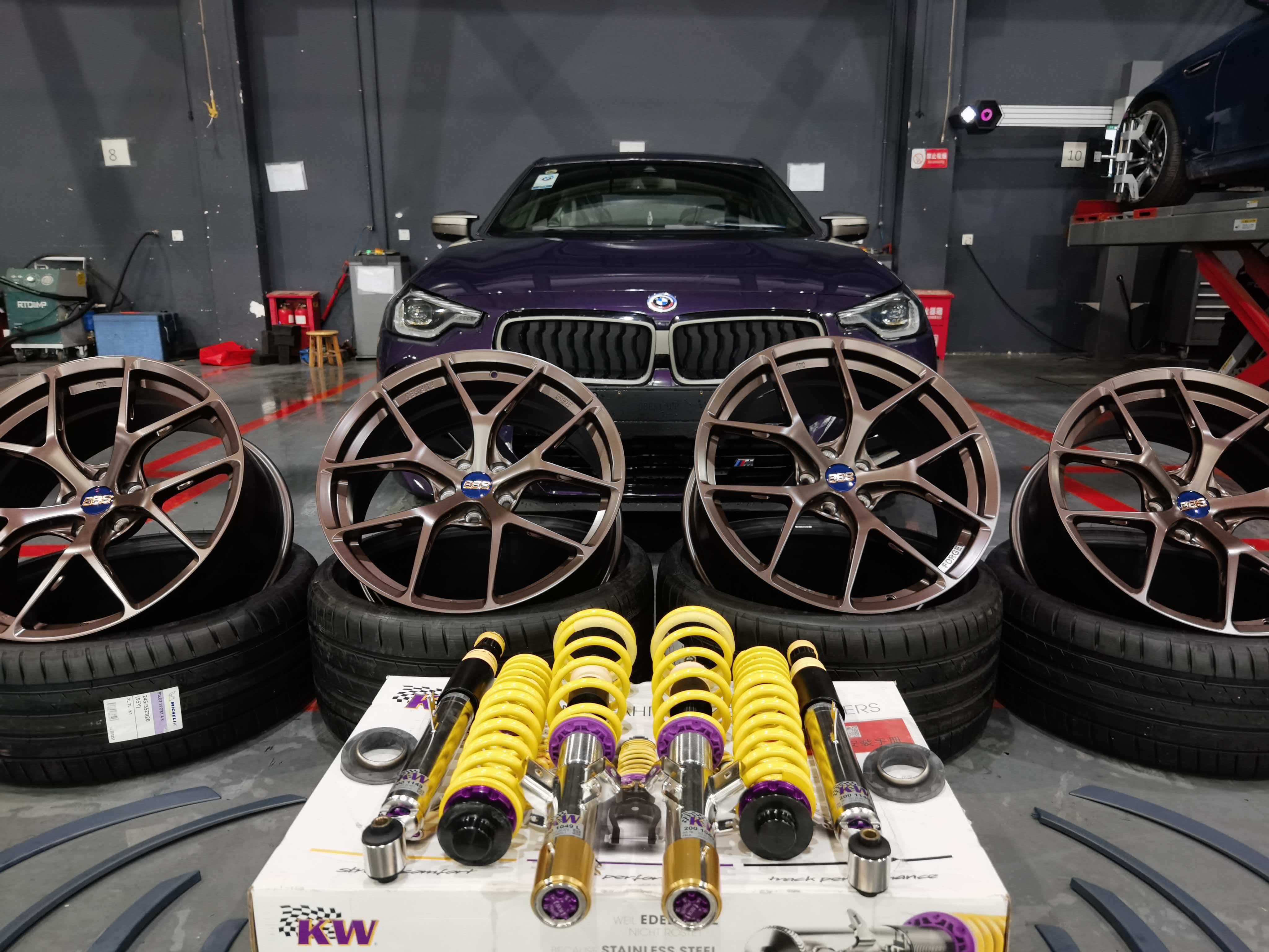 宝马M240改装KW V3绞牙避震 锻造轮毂