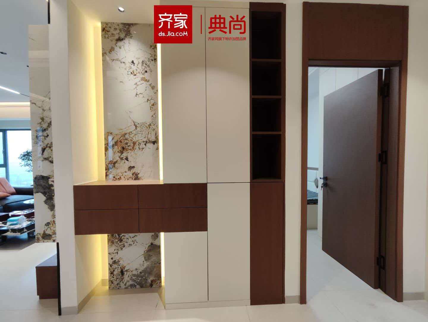 597c2c147abb77596c726ee87a3edca0.jpg