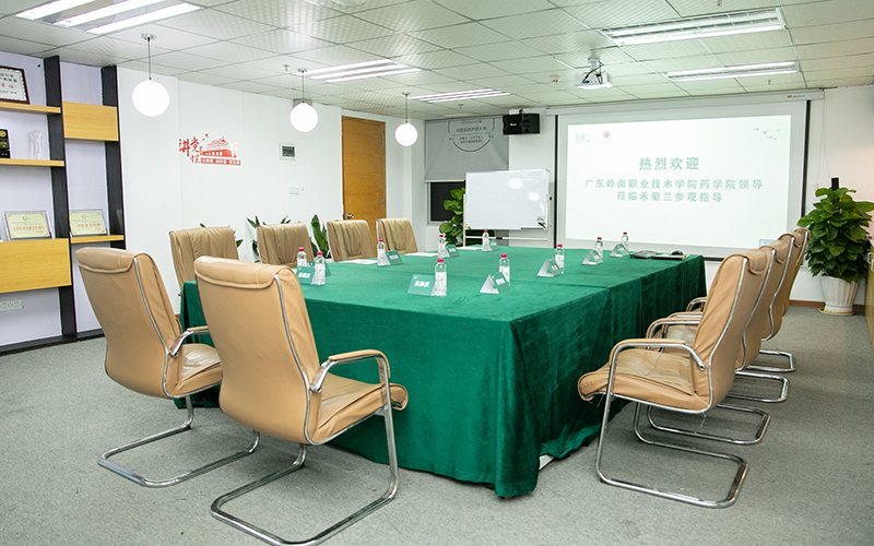 禾葡兰办公室一角实拍9.jpg
