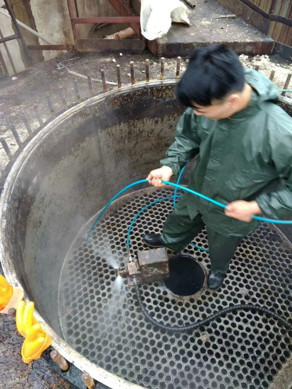 清洗凝汽器 (11).jpg