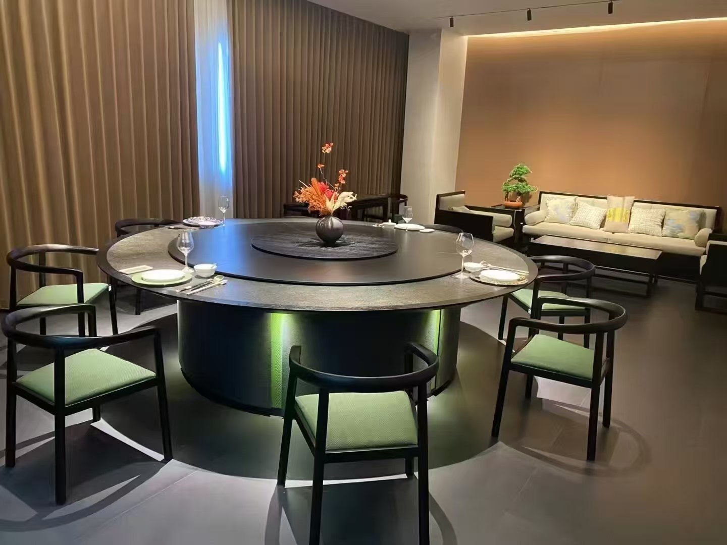 2026年社会连锁酒店餐桌椅批发商哪家靠谱