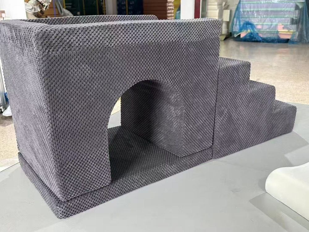 宠物窝应用场景2.jpg