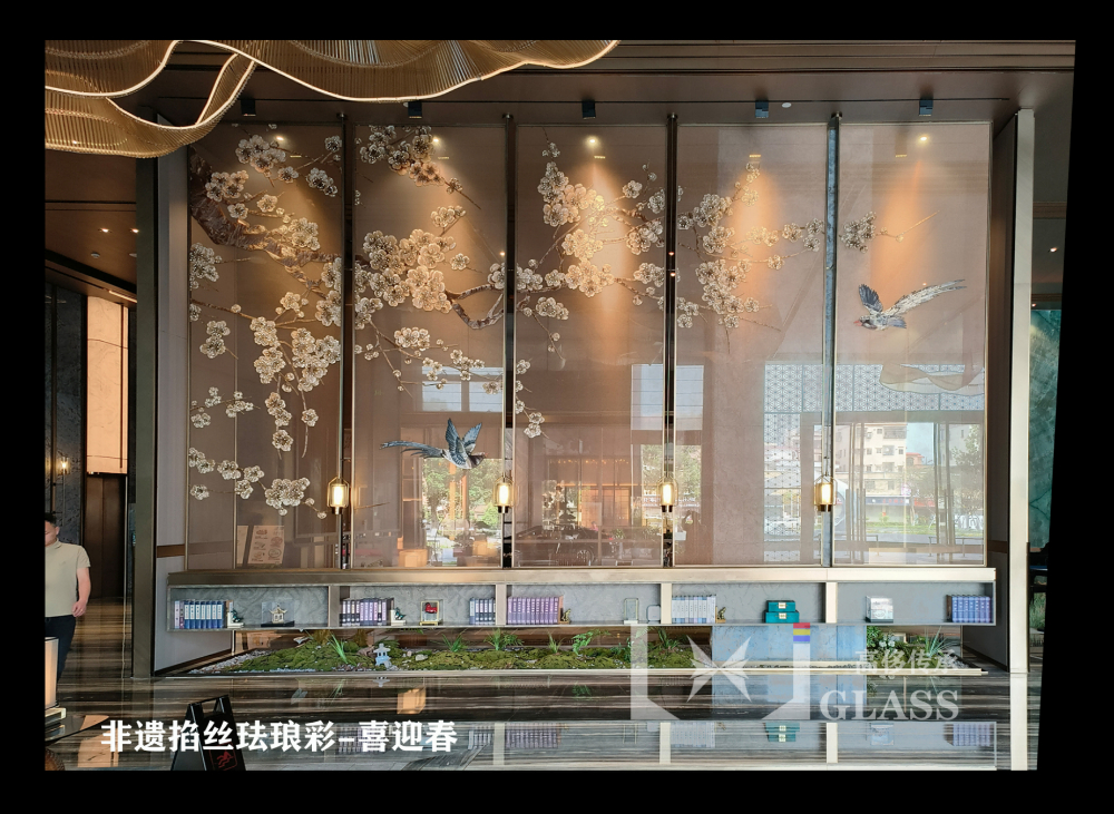 2026年冰花玻璃工厂怎么选？工艺、场景与高性价比采购指南