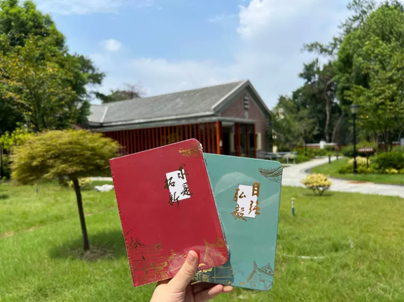 大学精装本.jpg