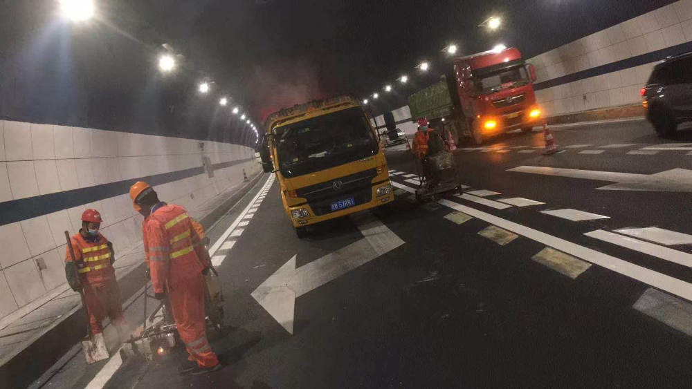 2026优选马路划线服务商：宁波鸣杰交通设施专业解析