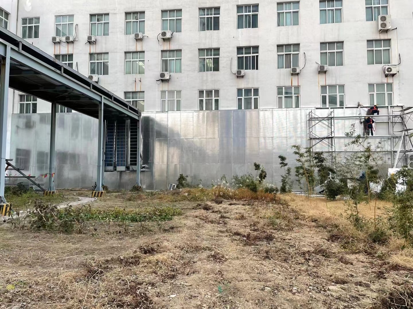 制药厂控制室迎爆面抗爆改造 (2).jpg