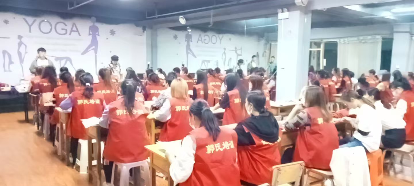 2026年信誉好的月嫂服务机构哪个好？这份保定本地选择指南请收好