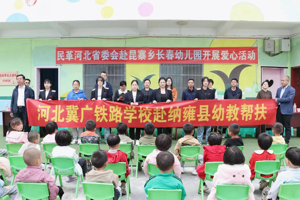 2026精选中考分数低的男生学电子商务（新媒体）专业有没有出路