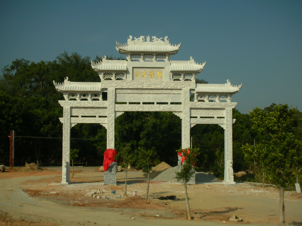石雕牌楼.JPG