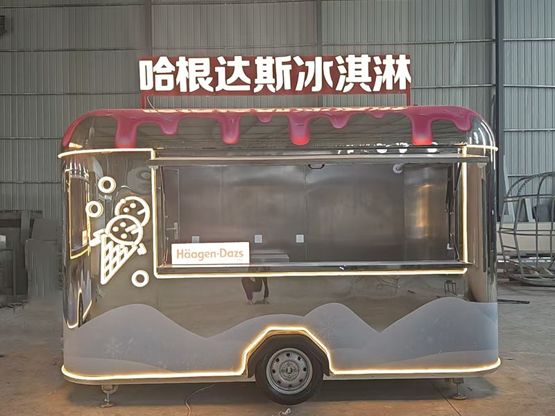 冰淇淋售卖车.jpg