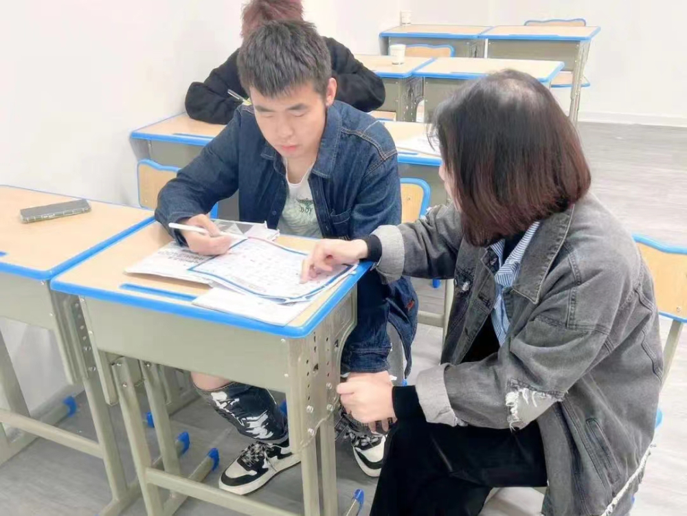 华博课后辅导2