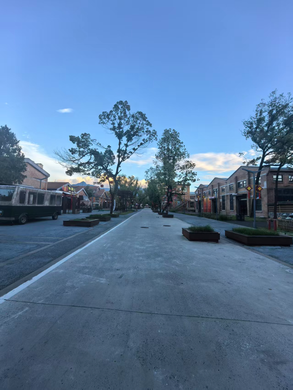 2026优选特色家宴酒店：九江家宴新标杆，长江里·九江渔村（九动梦工厂店）深度解析