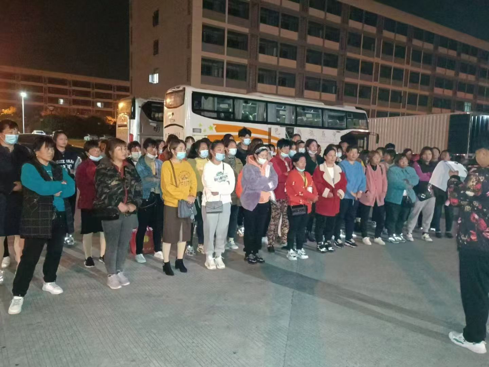 招聘现场3.jpg