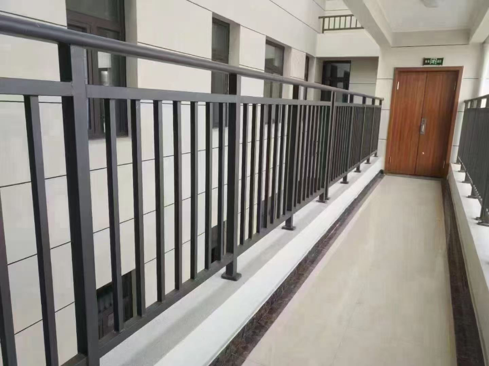 2026年中工程阳台护栏专业厂家对接指南：从选型到合作的完整参考