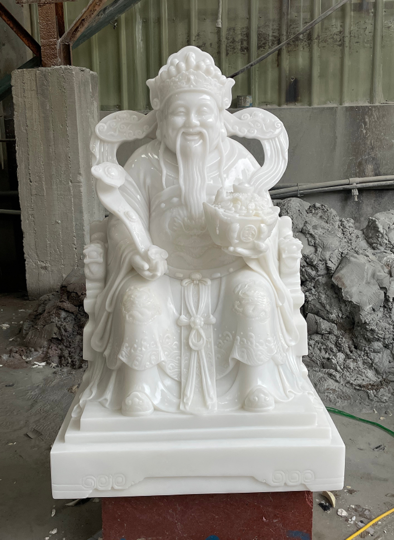 汉白玉财神石雕.png