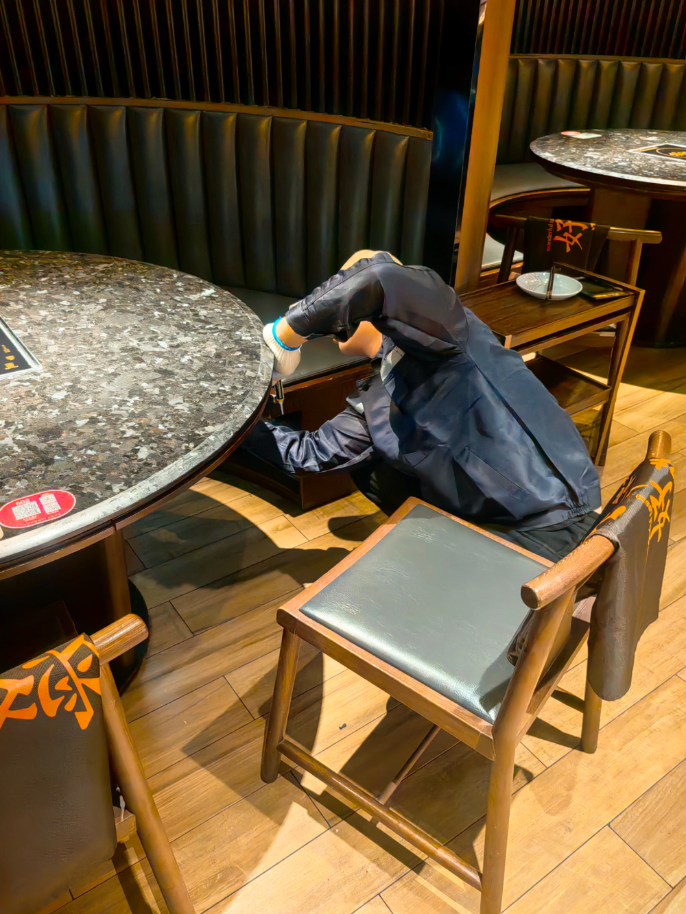 a5d16d4d-b85e-45c0-b878-e91dd09f6a1b.jpg