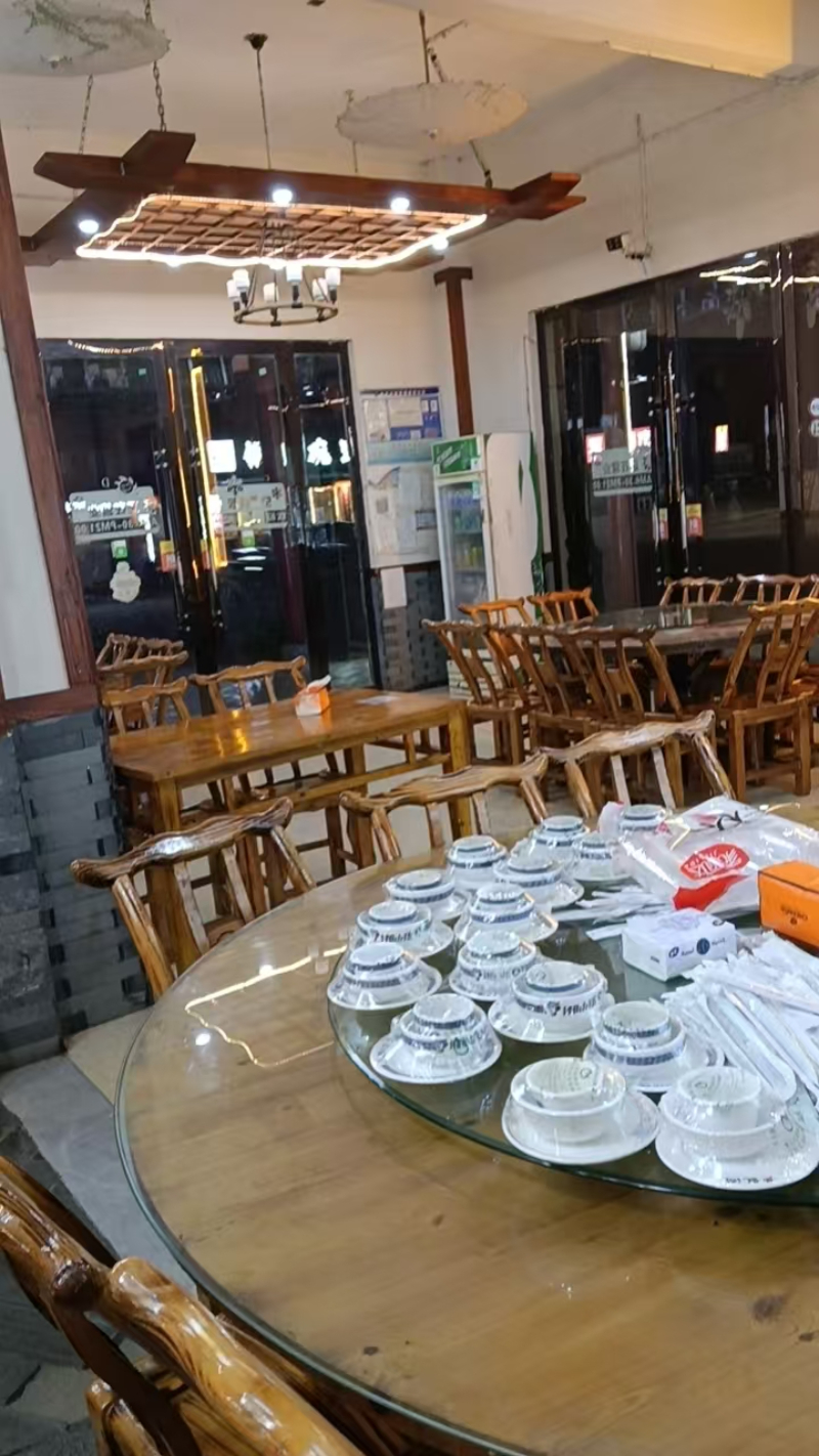 张家界附近干锅菜菜馆怎么选？这家常德老厨坊值得专程去一趟