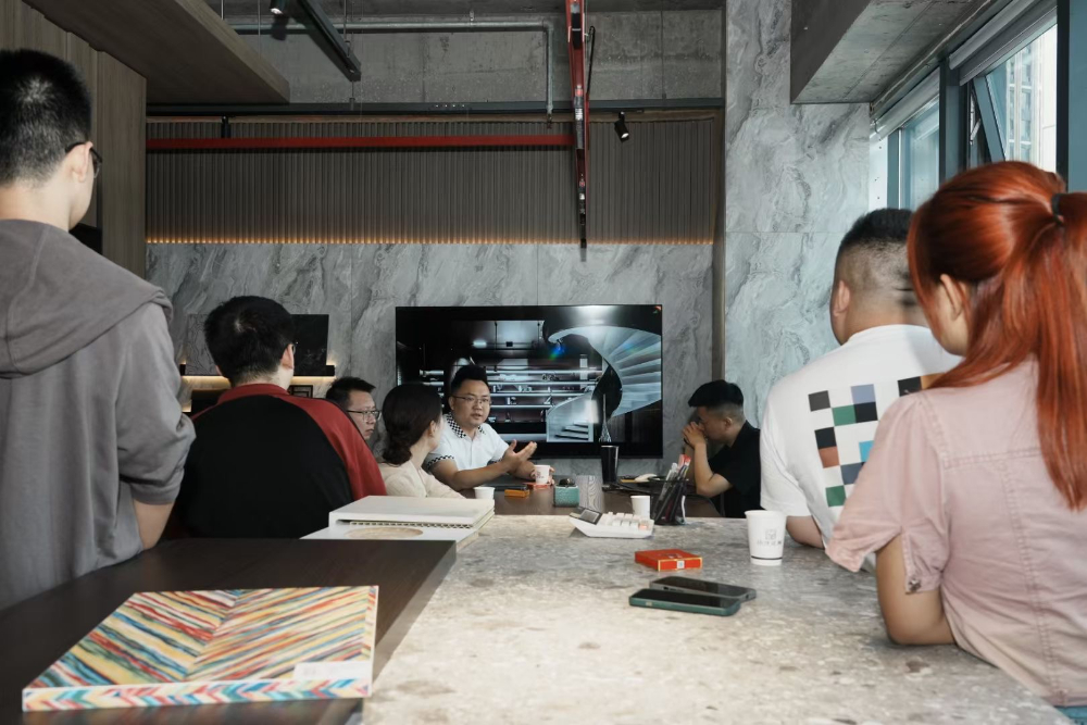 昆明门墙顶柜全案落地品牌怎么选？高性价比源头工厂推荐