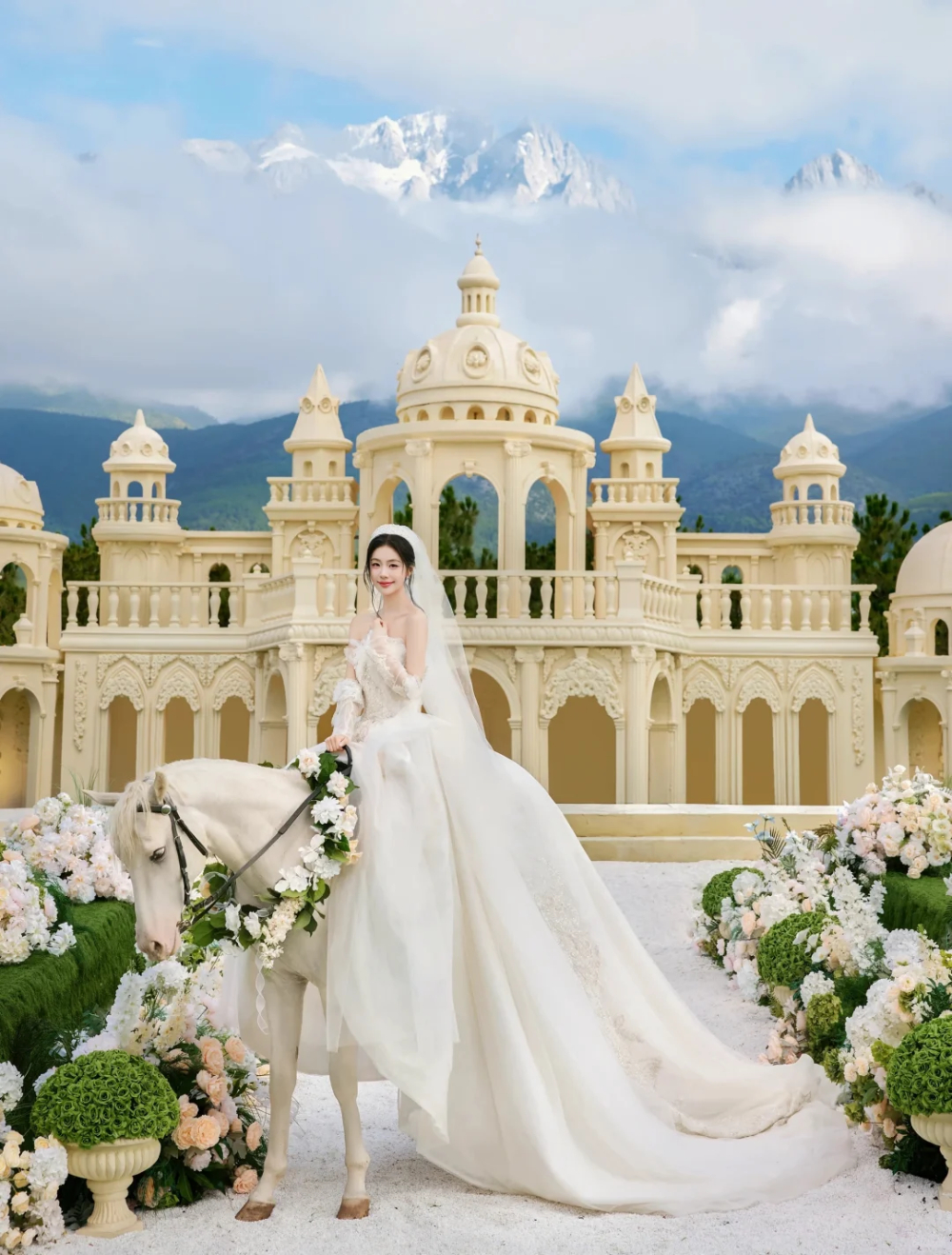010_丽江雪山城堡婚纱照_沦陷进这场.jpg