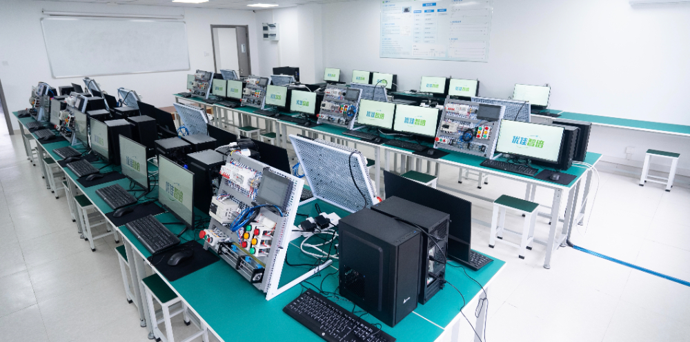 三菱PLC 2.jpg
