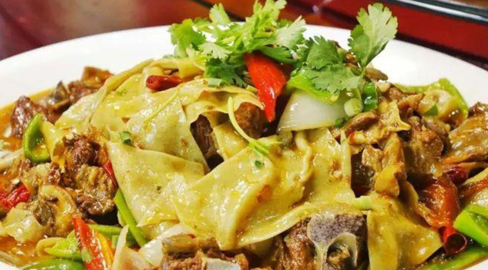 昌吉市站羊肉焖饼子 - 一站式服务