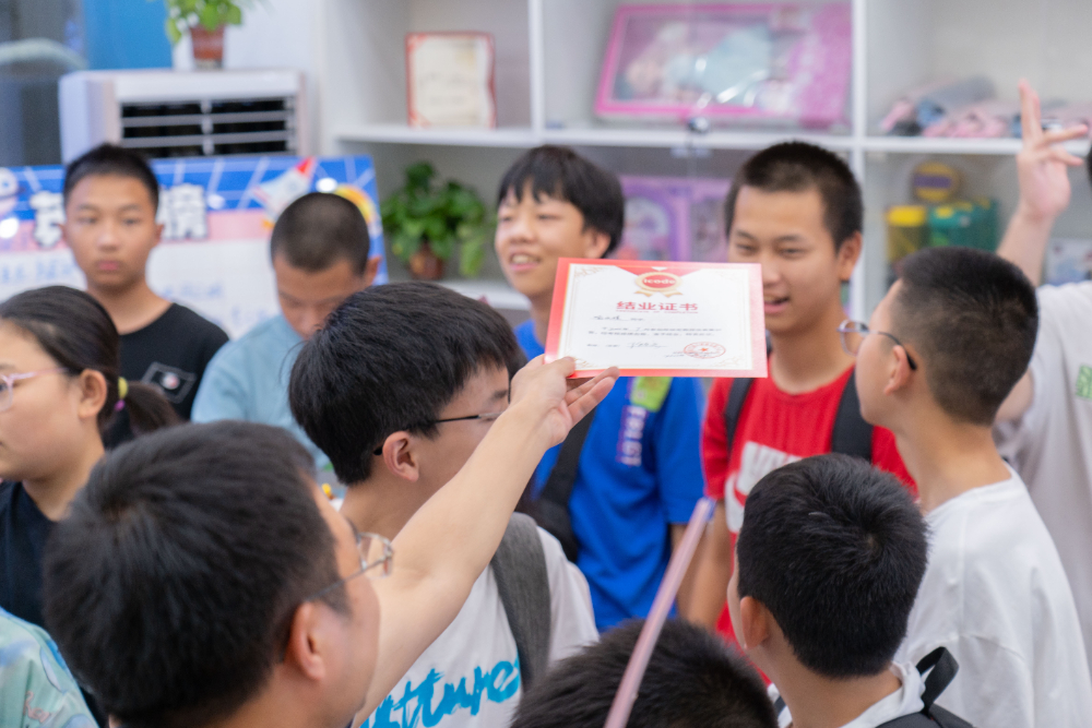 金华信息学特长培养指南：从启蒙到信奥的进阶路径