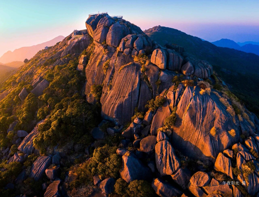石牛山_resized.jpg