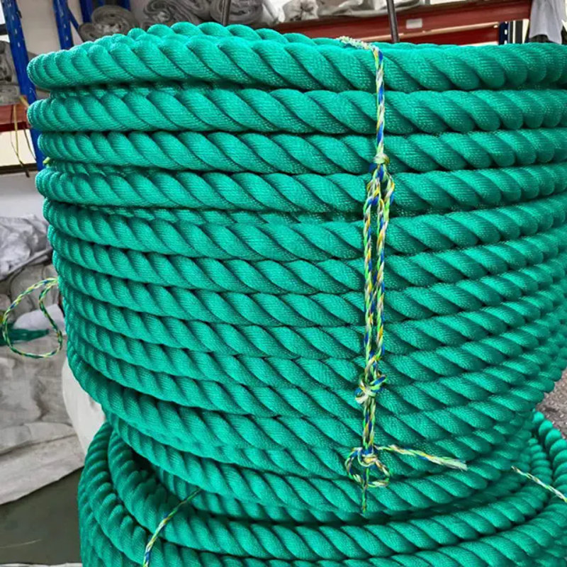 Polyethylene-three-strand-rope-640-640.jpg