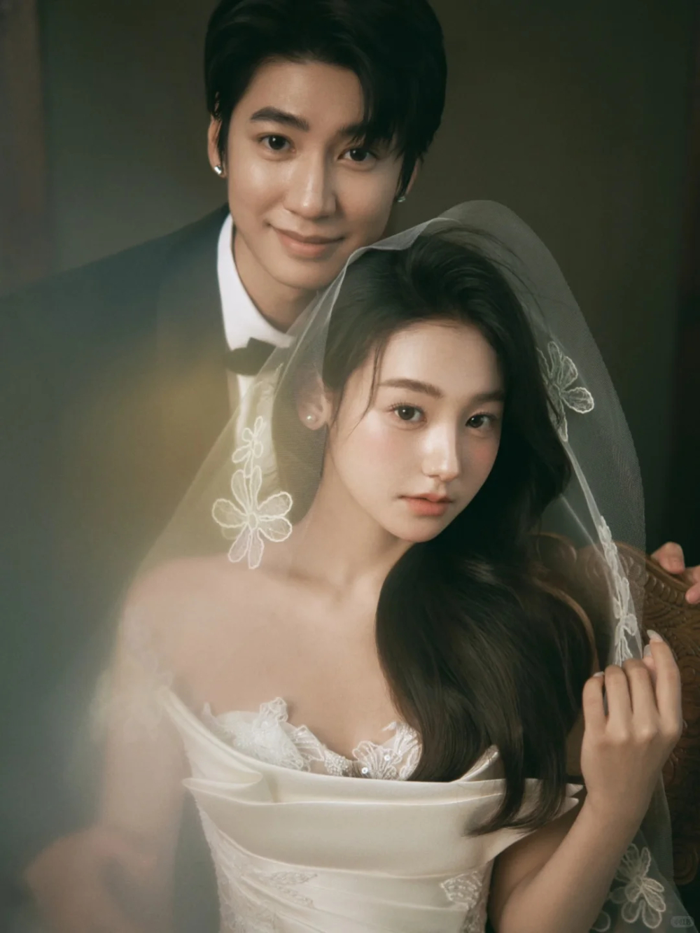 鹿漫映画法式复古浪漫油画风主纱高级感婚纱照52.jpg