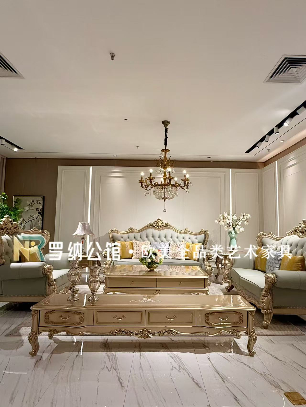 法式沙发.jpg