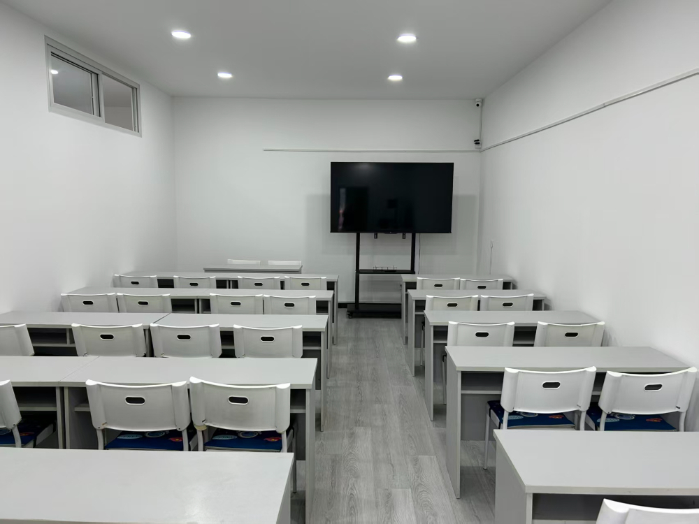 109f921a-2d19-4328-b5ce-8aad44da2c23.jpg