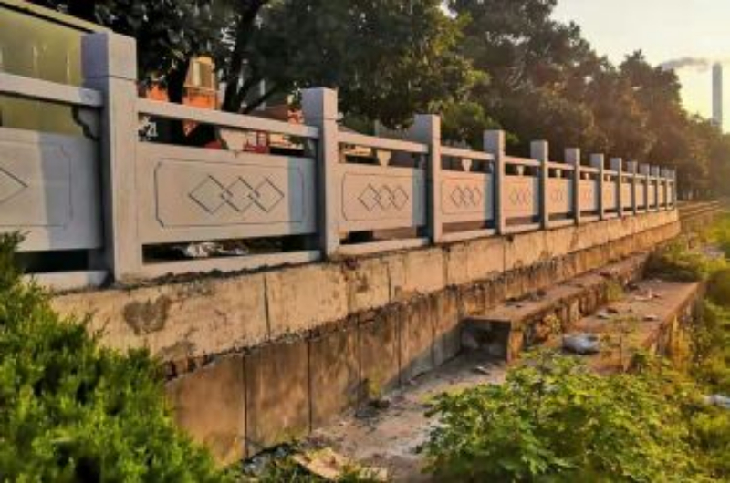 石栏杆.jpg