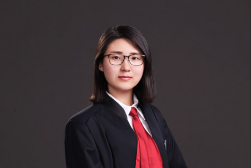 崔晶晶律师.png