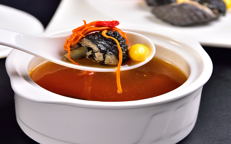 虫草花白果炖乌鸡.jpg