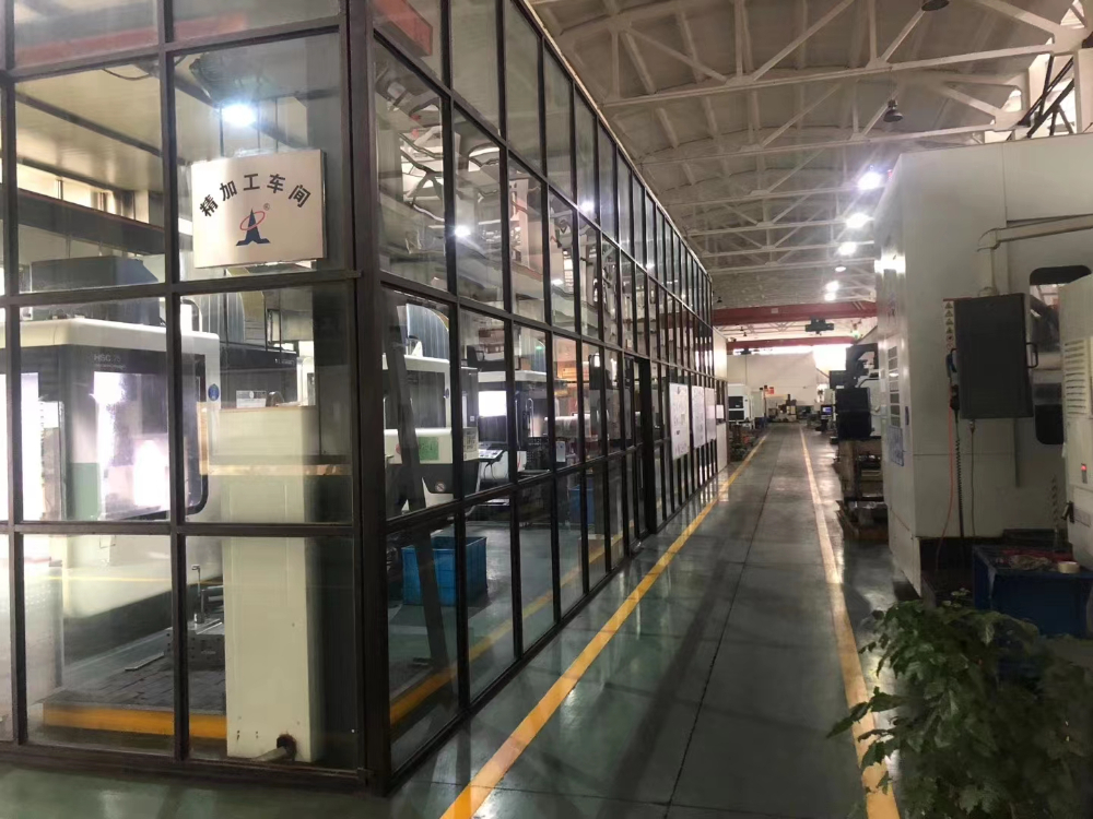 精加工车间2.jpg