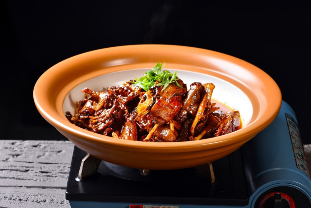 叶记黑鸭煲.jpg