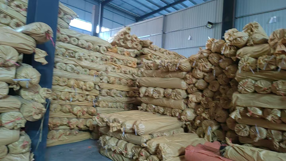 可降解防草布怎么选、怎么铺、怎么售后？专业防草布供应商...