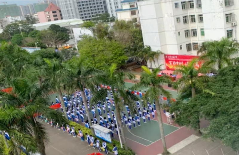 校园环境-活动俯拍.png