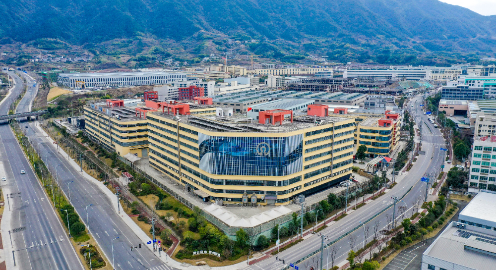 润莱厂区.jpg