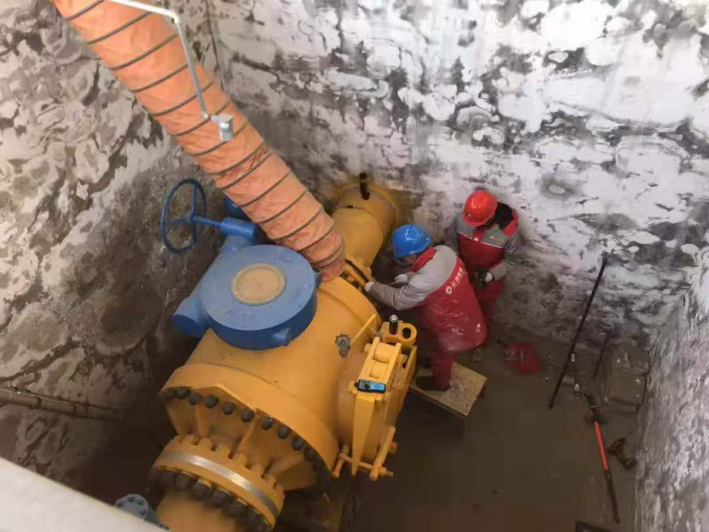 燃气管道夹具封堵.jpg
