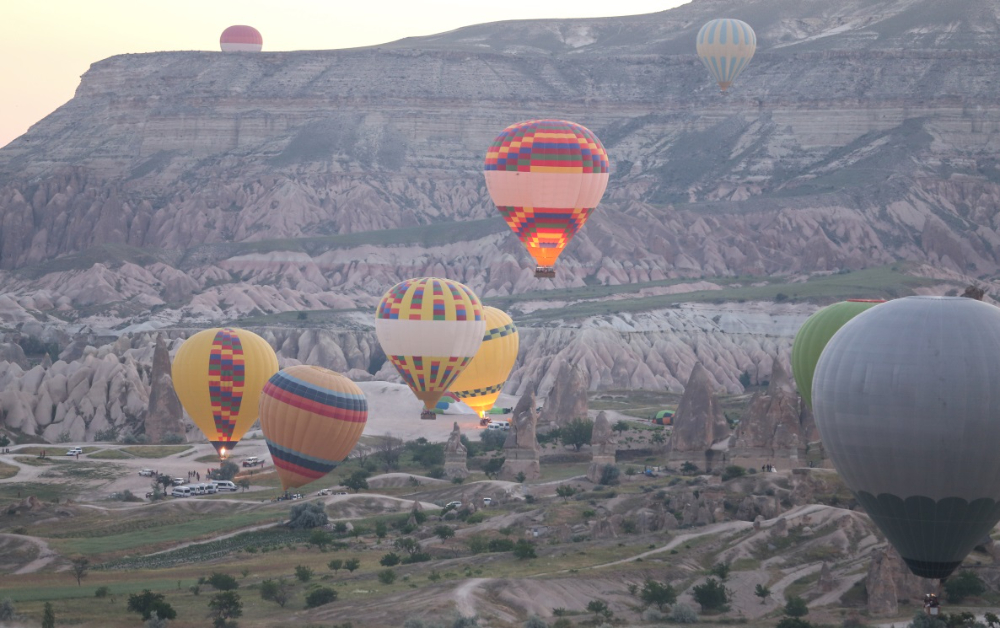 hot-air-balloons-cappadocia-valleys.jpg