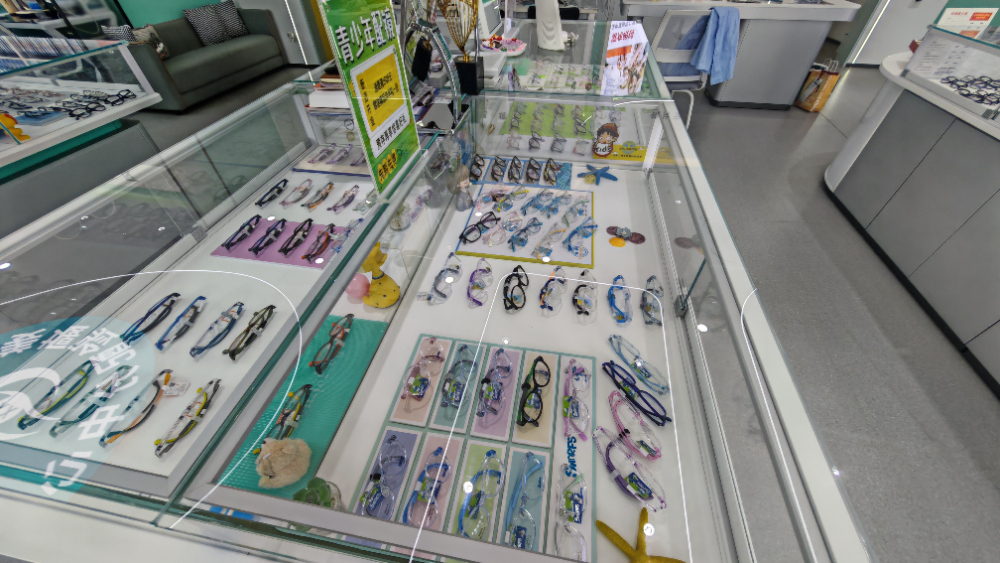 2026下半年启东市青少年近视防控线下眼镜店怎么选，家...