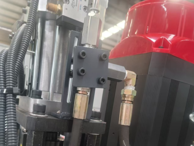 滕州VMC650立式加工中心定制厂家怎么选？一位采购负...