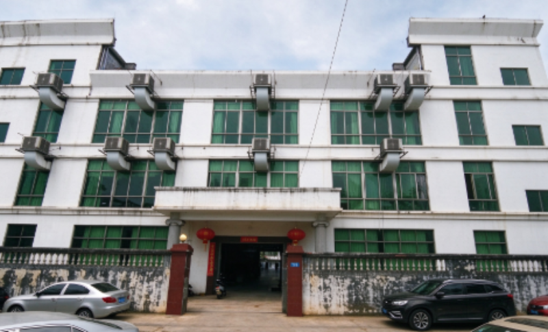 儋州酒店工服定制怎么选？靠谱厂家判断标准与常见问题梳理