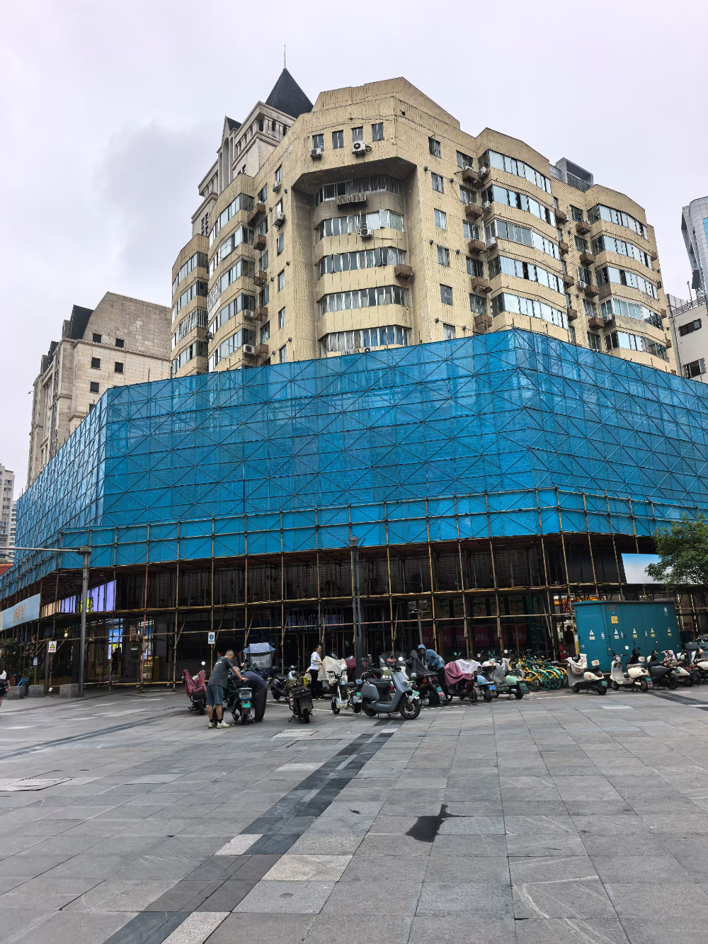 正规的钢管架搭建包工包料哪家好：看资质还是看经验