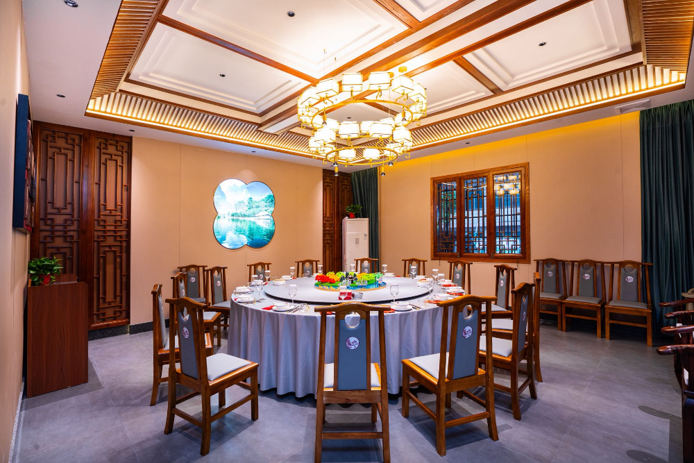 星沙湘菜院子餐厅怎么选？环境口味与菜品特色全攻略